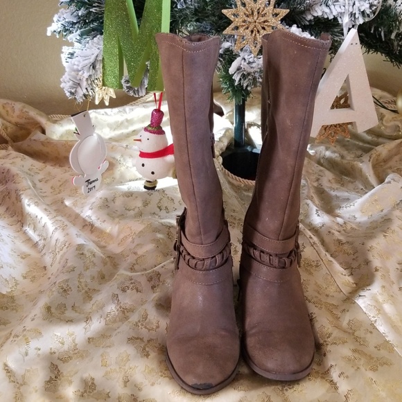 Little girl's boots - Picture 1 of 3